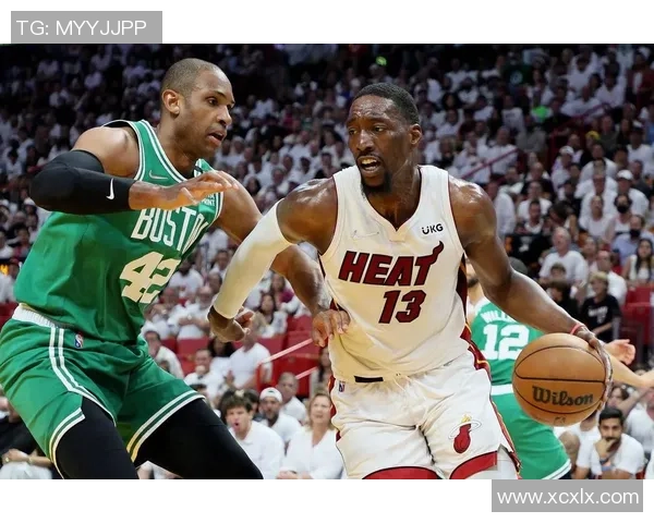 凯尔特人主场迎战活塞双方争夺季后赛席位的关键战役